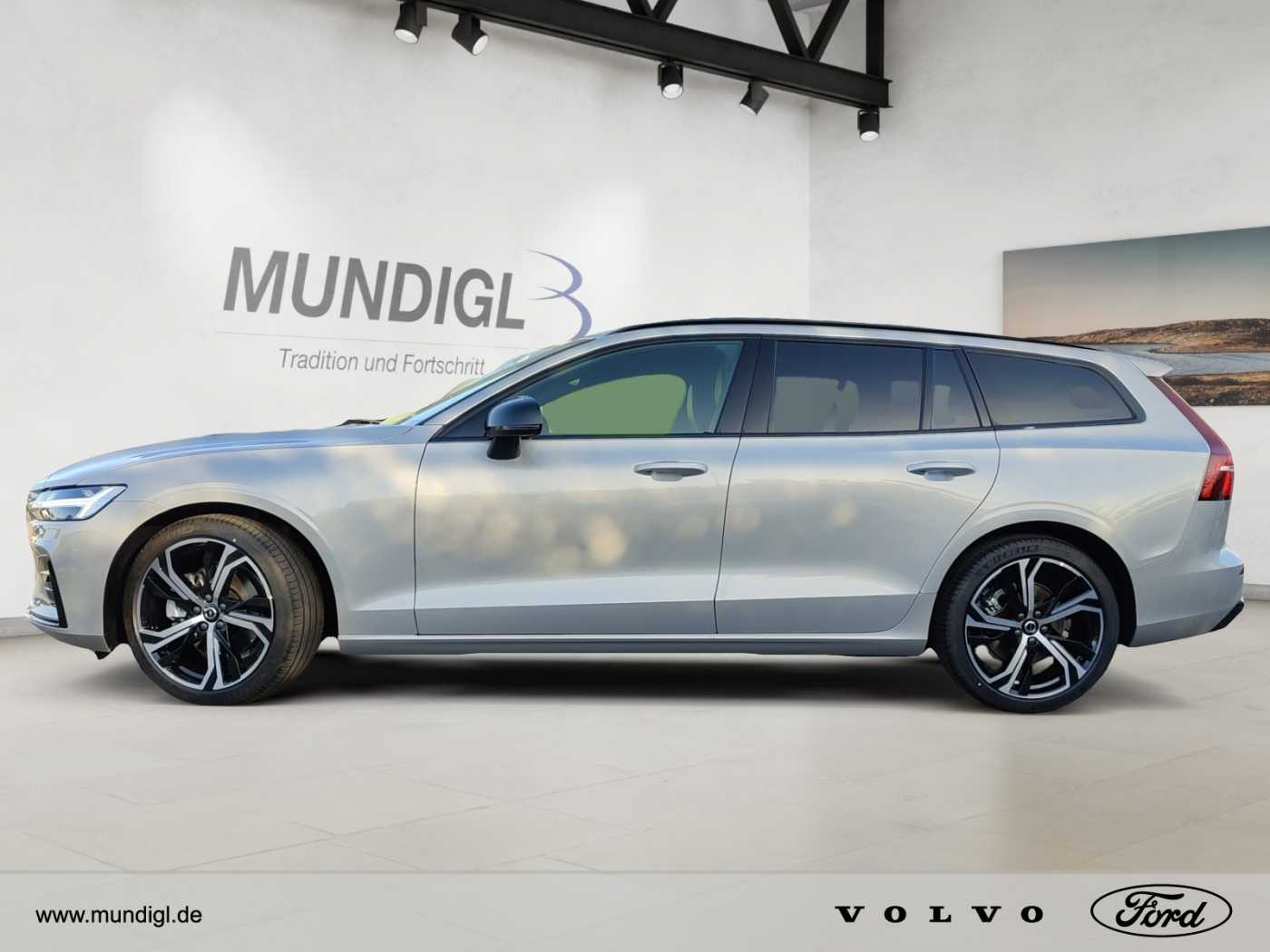 Volvo  V60 Plus, B4 Mild-Hybrid, Benzin, Dark