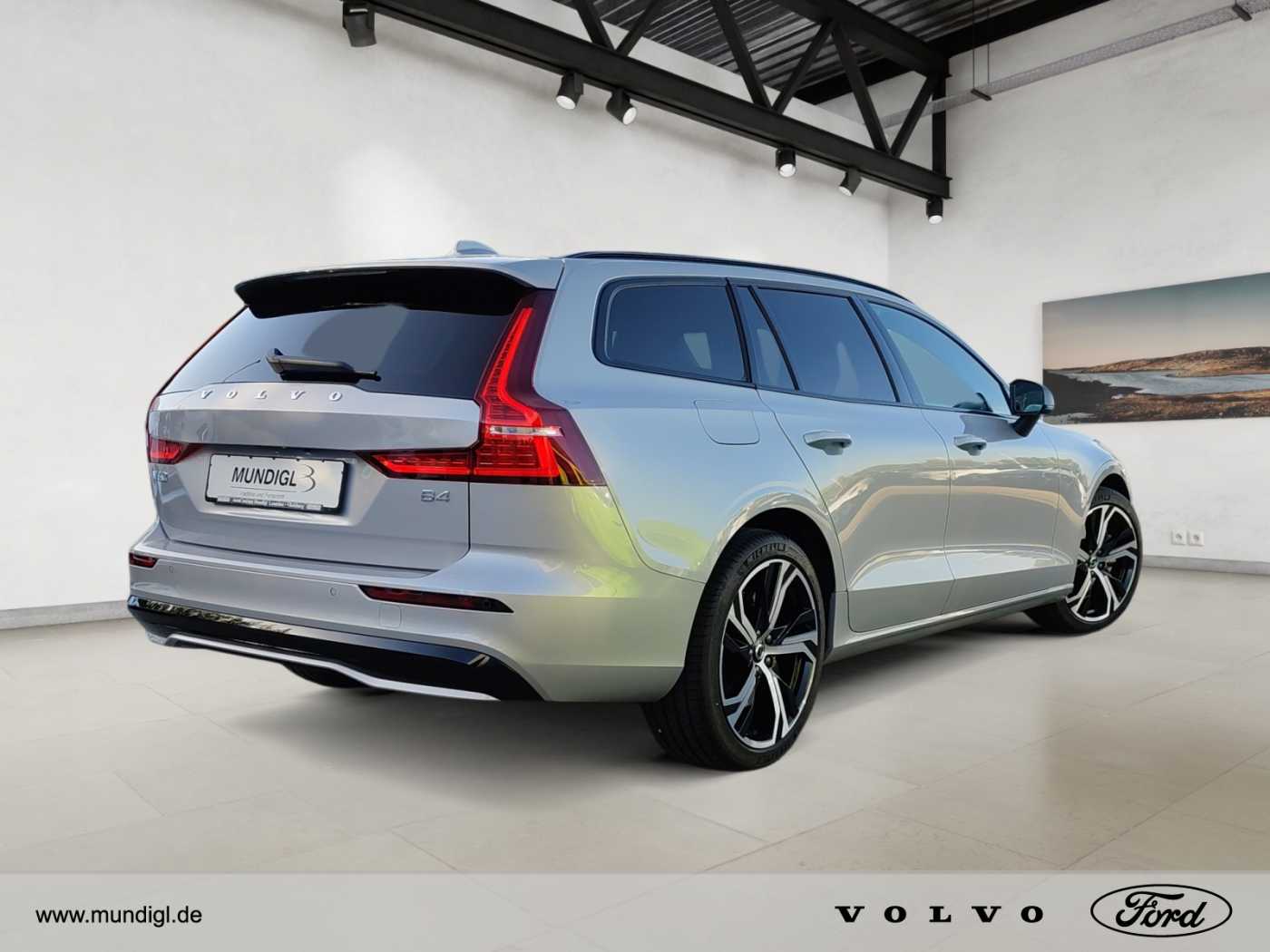 Volvo  V60 Plus, B4 Mild-Hybrid, Benzin, Dark