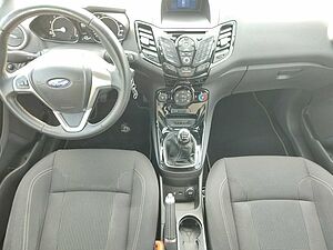 Ford  Titanium Klima, SHZ, FSH, PDC, R/CD/FSE/BT/USB, BC, .